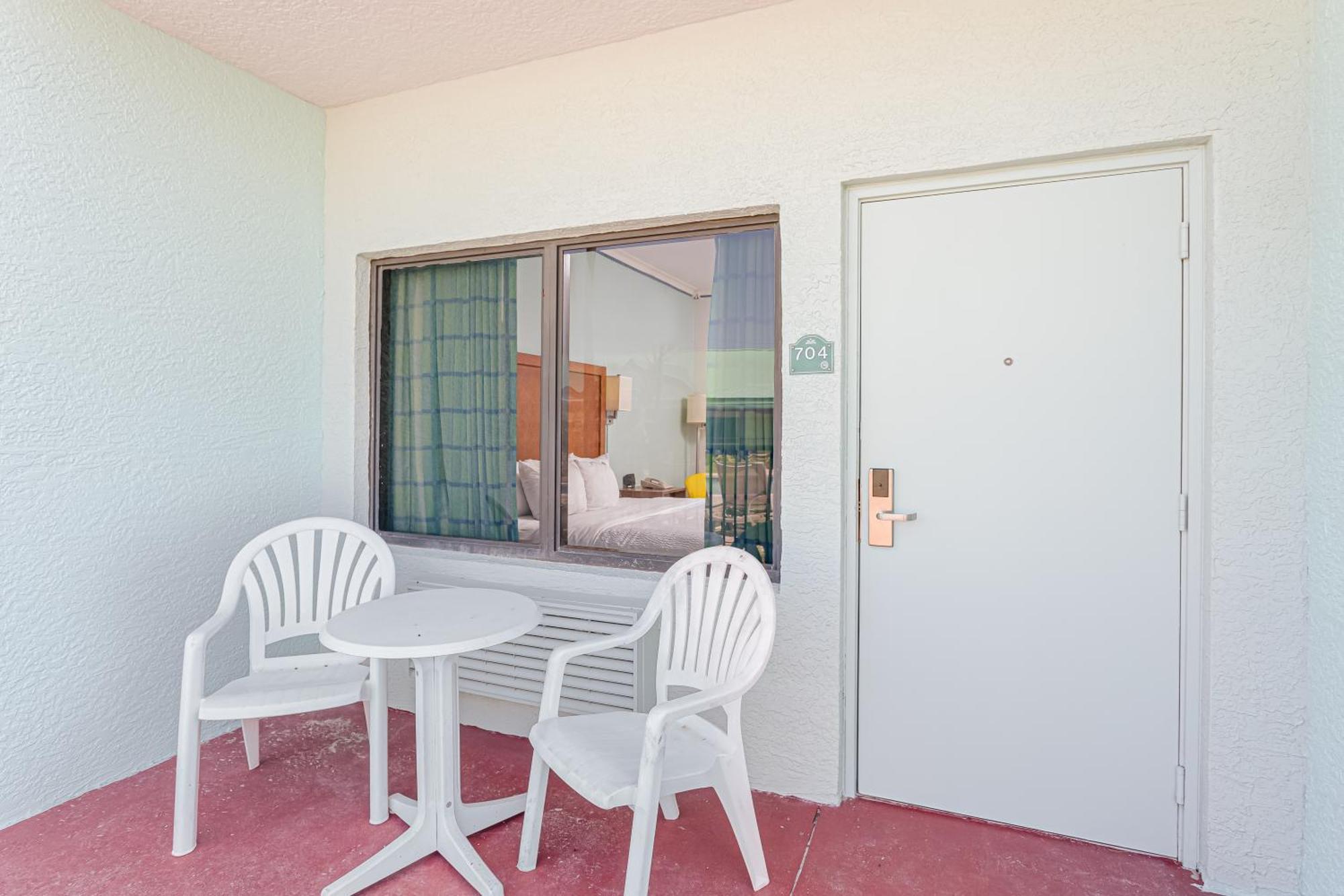 Beachside Hotel And Suites Cocoa Beach Exterior photo